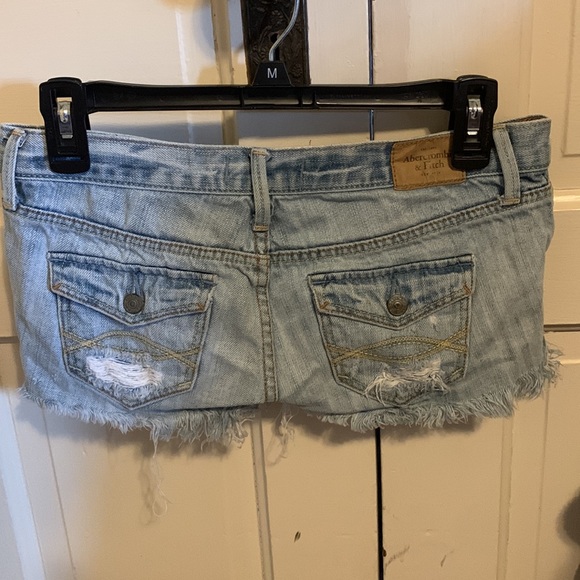 Abercrombie & Fitch Jean Shorts, 00 - Picture 2 of 3